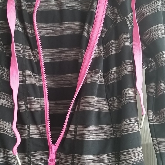 Lukka Women's Zip Up Hoodie - Picture 2 of 9